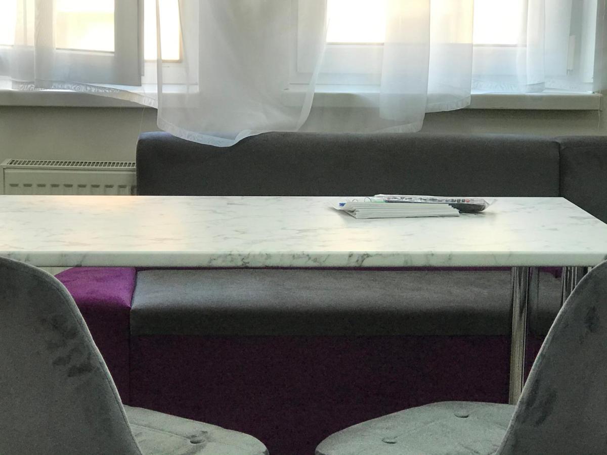 Міни-Хостел Родинного Типу Dubai Užhorod Exteriér fotografie